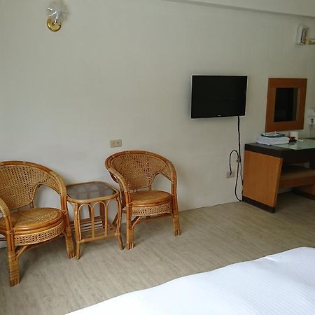 Angela Hotel Taitung Екстериор снимка