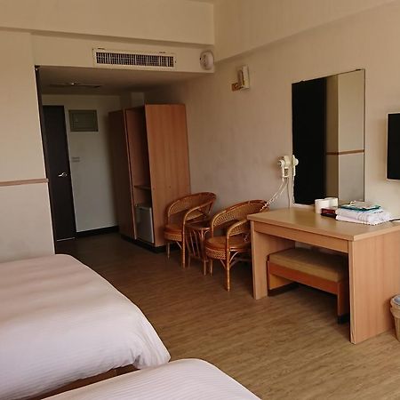 Angela Hotel Taitung Екстериор снимка