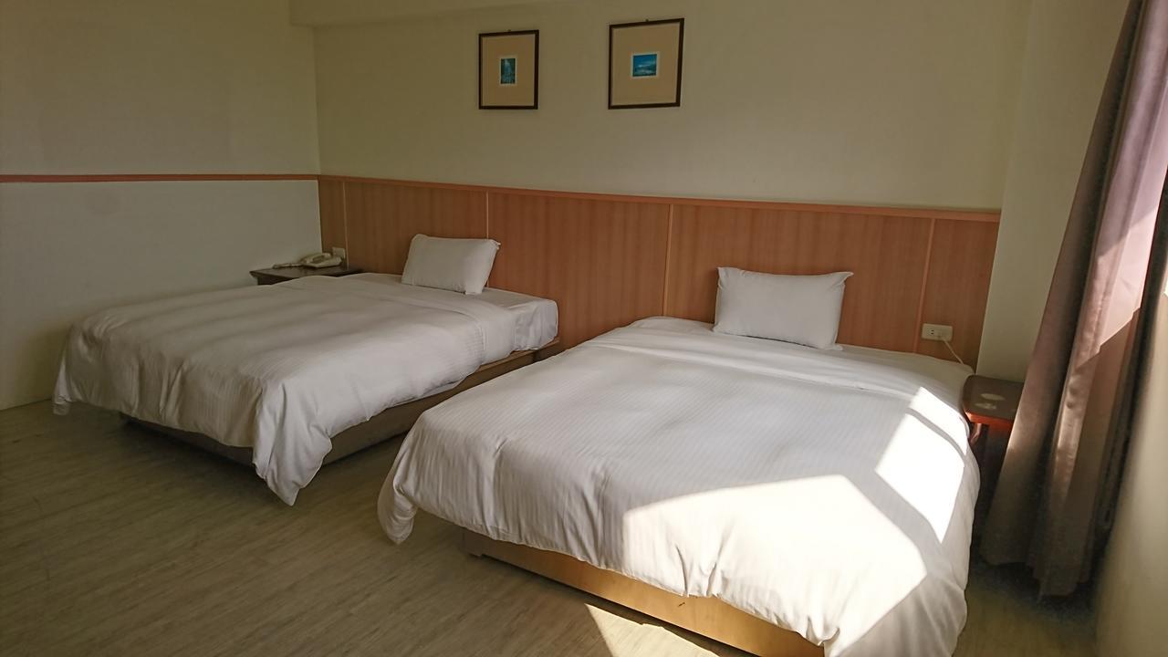Angela Hotel Taitung Екстериор снимка